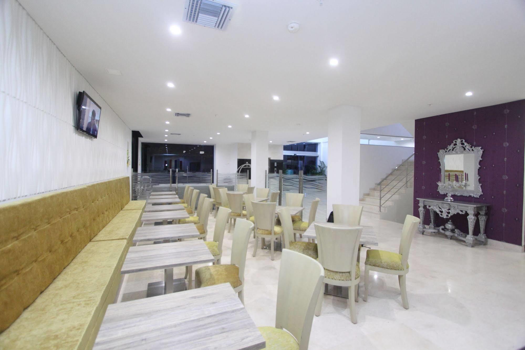 Hotel Oxford Barranquilla Barranquilla  Exterior photo